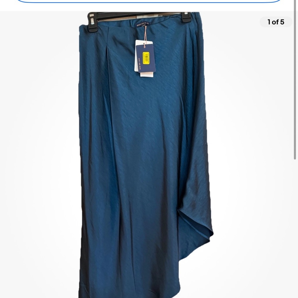 Skies Are Blue Satin Asymmetrical Skirt NWT size Medium